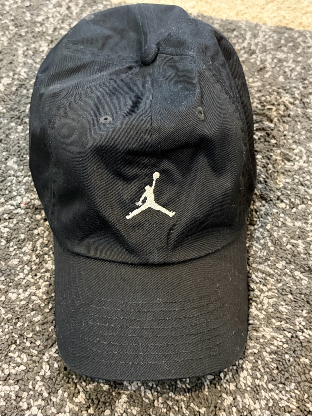 Nike Men's L/XL Air Jordan Club Unstructured Curved-Bill Hat Black HQ1963-010